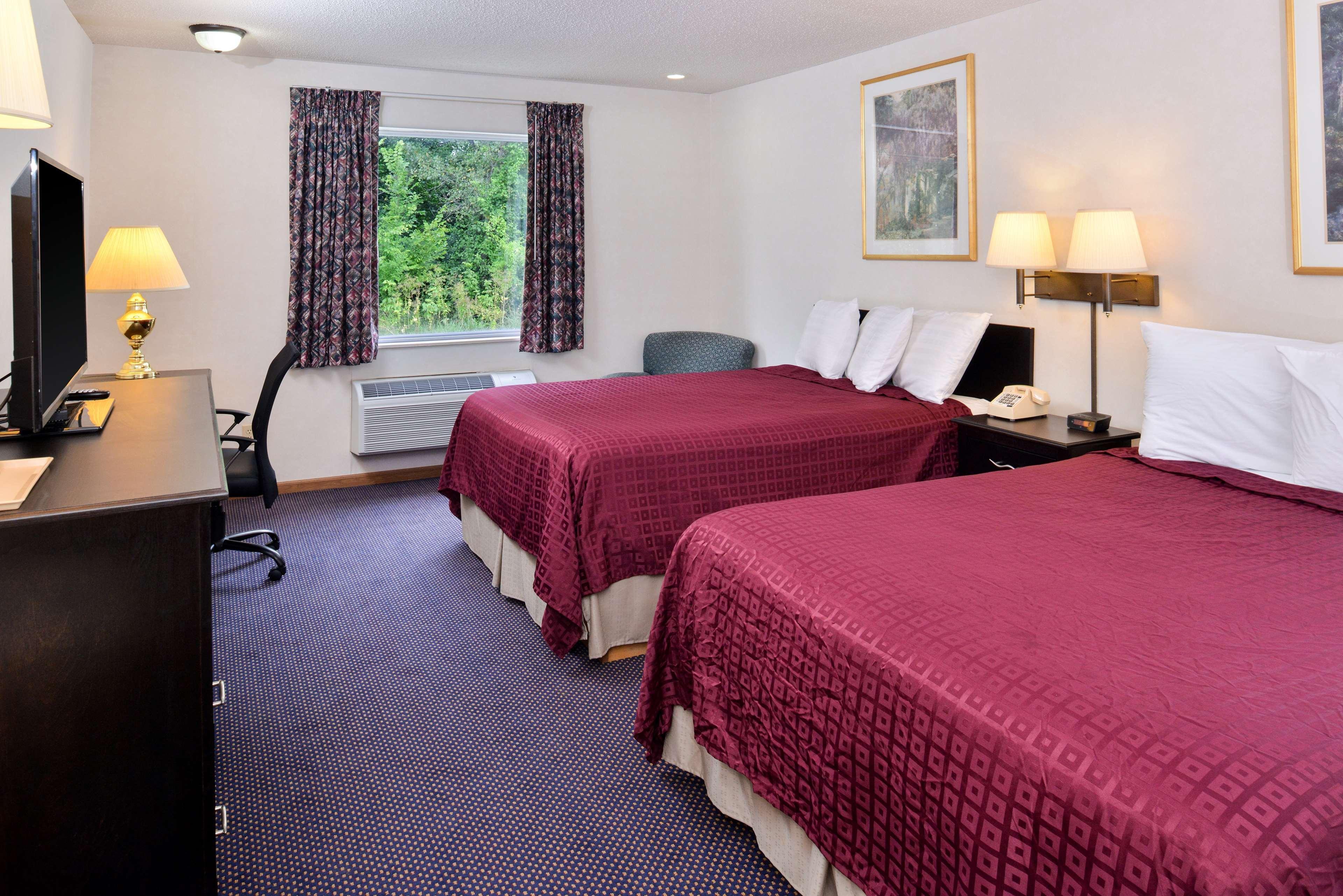 Americas Best Value Inn Knob Noster Екстериор снимка